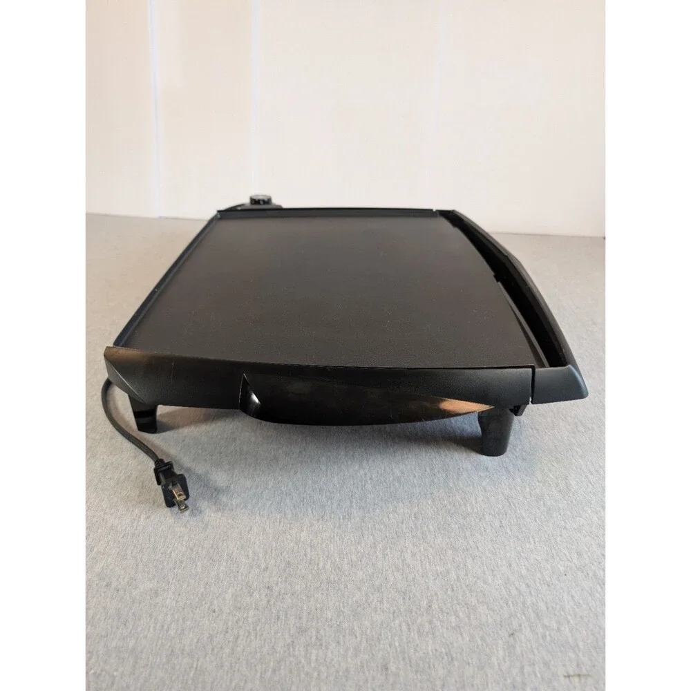 Presto Tilt'nDrain BigGriddle 1500W Adjustable Temp Electric Griddle Black 07046